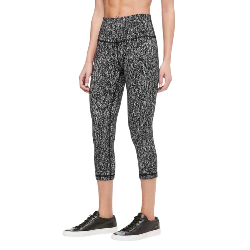 Lululemon Wunder Under Capri Leggings
